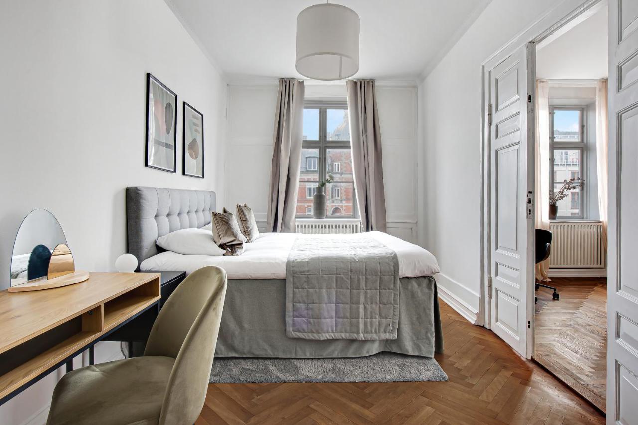 Sanders Square - Spacious Six-Bedroom Apartment Near Amalienborg Copenhagen Exterior photo