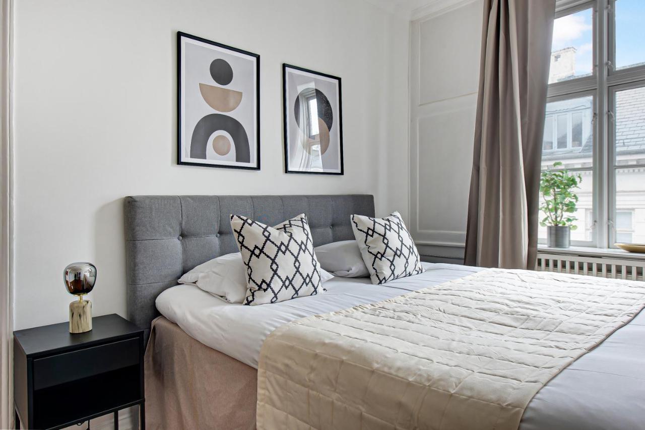 Sanders Square - Spacious Six-Bedroom Apartment Near Amalienborg Copenhagen Exterior photo